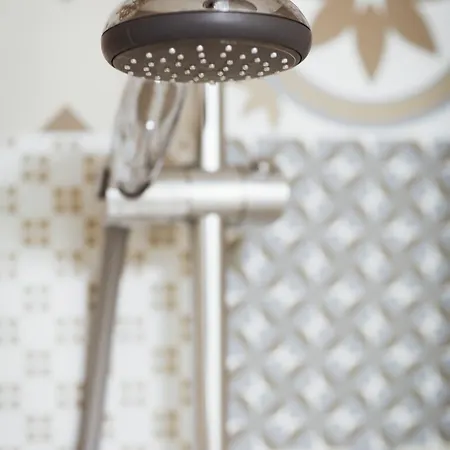 Noahkis באד אמס